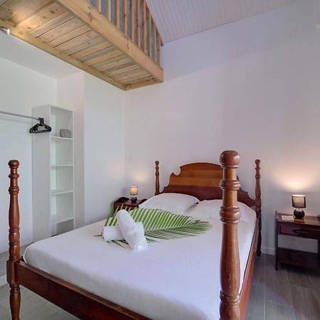 Résidence Ti'Kéol - Appartements avec terrasse 2 à 4 personnes, piscine Sainte-Anne Exterior foto