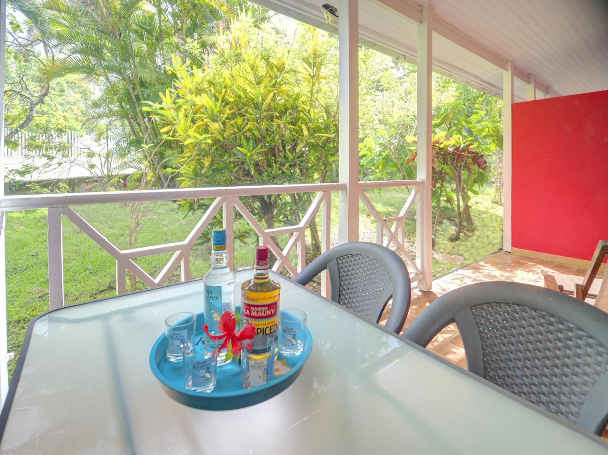 Résidence Ti'Kéol - Appartements avec terrasse 2 à 4 personnes, piscine Sainte-Anne Exterior foto